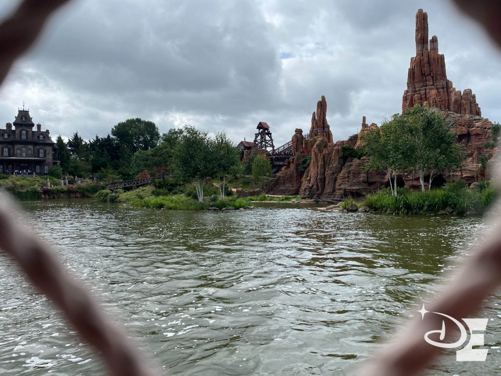 Spot photo à Disneyland Paris : Big Thunder Mountain depuis Shooting Gallery