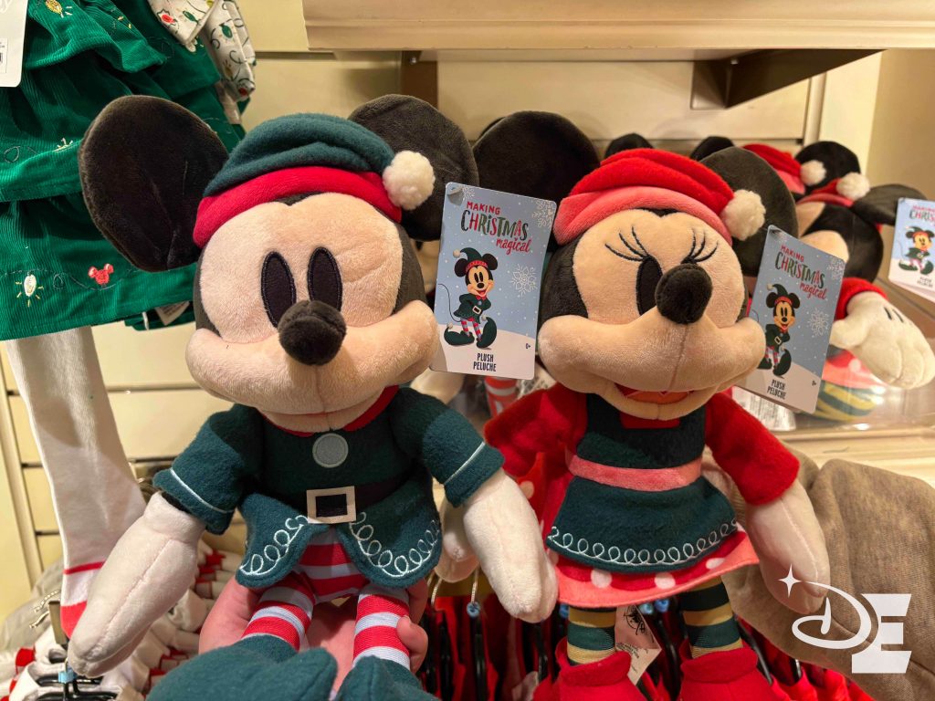 Idée n°1 de cadeau de Noël à Disneyland Paris : peluche Mickey ou Minnie.