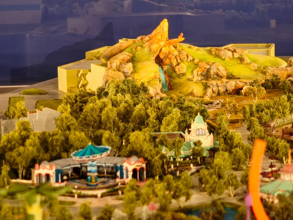 Photos de la maquette de Disney Adventure World