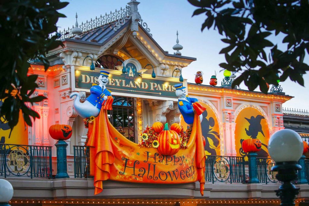 Les décors sur Main Street Station