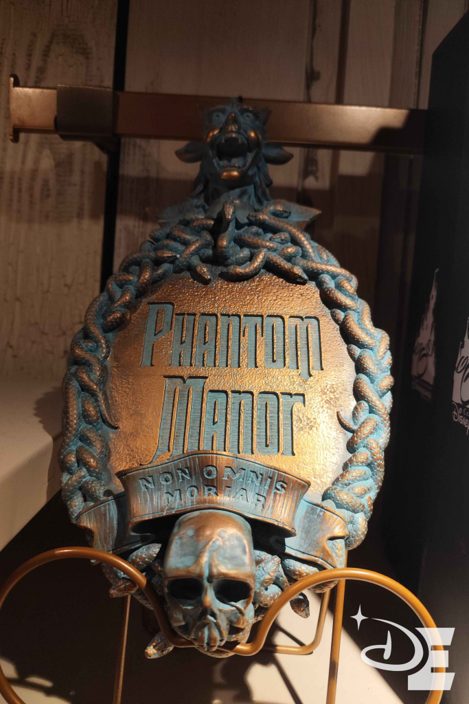 plaque phantom manor 