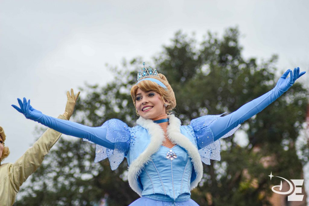 Cendrillon dans sa tenue hivernale