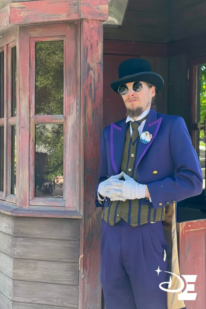 Cast Member de Phantom Manor